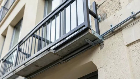 Balkon prefabrykowany montaż