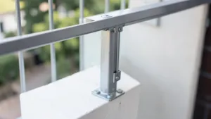 Balustrada balkonowa z montażem