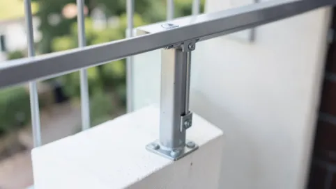 Balustrada balkonowa z montażem