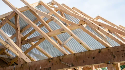 Budowa dachu jednospadowego krok po kroku