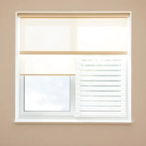 Co lepsze rolety czy żaluzje wewnętrzne