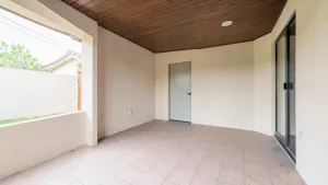 Czy ganek wlicza się do powierzchni użytkowej