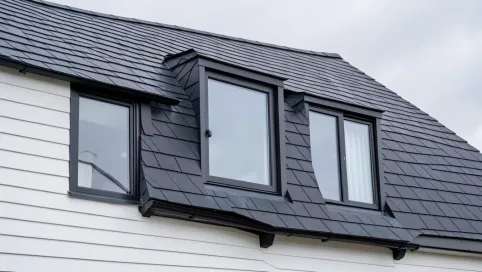 Dach antracyt jakie okna