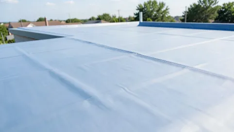 Dach płaski jaki spadek