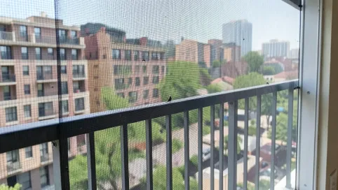 Drobna siatka na balkon