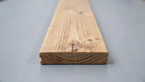 Ile kosztuje 1 metr deski tarasowej