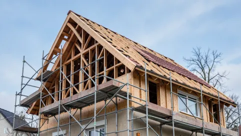 Ile kosztuje pozwolenie na podniesienie dachu