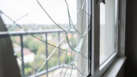 Ile kosztuje wymiana szyby w oknie balkonowym