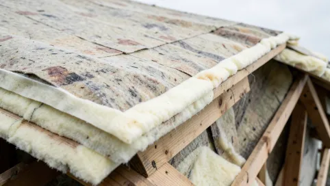 Jak ocieplić dach pokryty papą