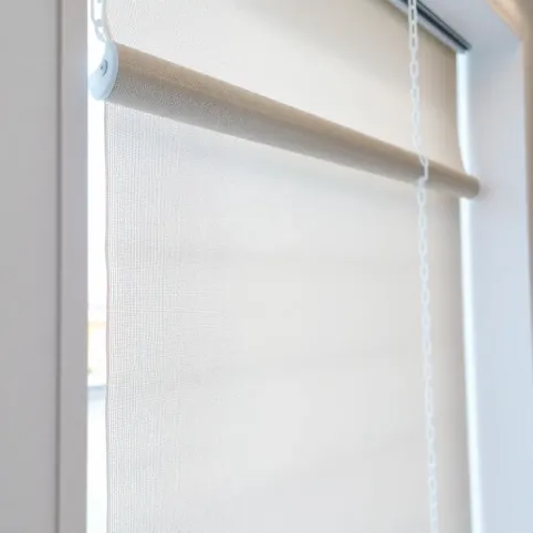 Jak otworzyć roletę wewnętrzną