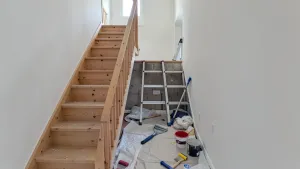 Jak pomalować korytarz ze schodami