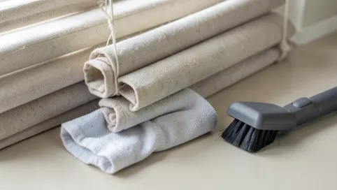 Jak wyczyścić rolety materiałowe