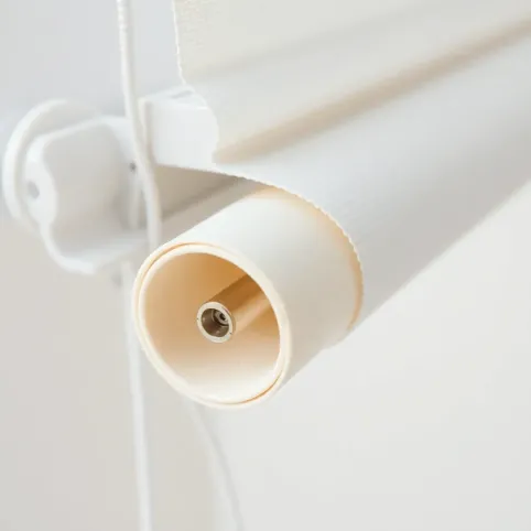 Jak wymienić roletę w kasecie