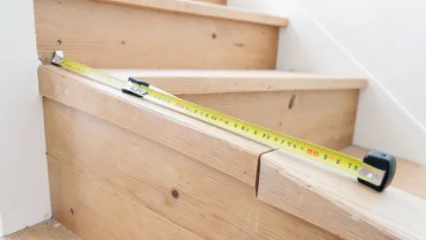 Jak wymierzyć stopnie na schody