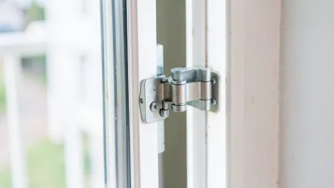 Jak Zamontować Zatrzask Do Drzwi Balkonowych Z Ruchomym Słupkiem