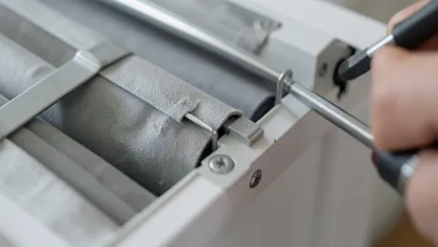 Jak zdjąć roletę w kasecie