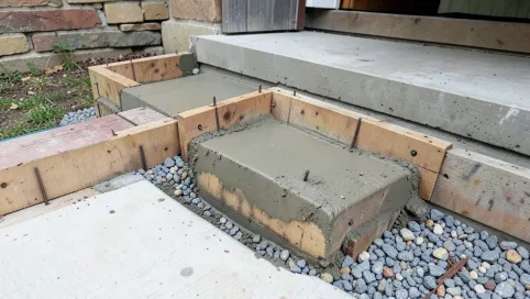 Jak zrobić schody betonowe na taras