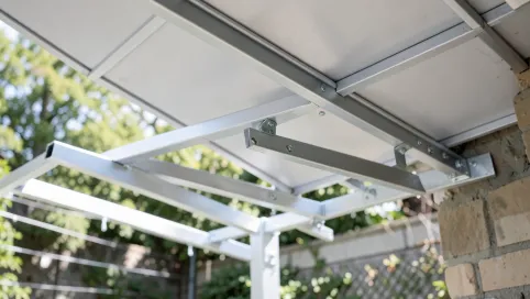 Jak zrobić zadaszenie tarasu z aluminium