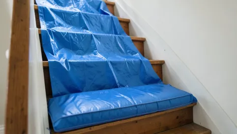 Jak zrobic zjeżdżalnia na schodach