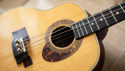 Jaka gitara klasyczna na początek