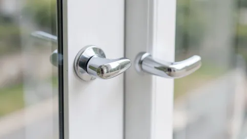 Klamka do drzwi balkonowych dwustronna