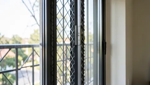 Krata na drzwi balkonowe