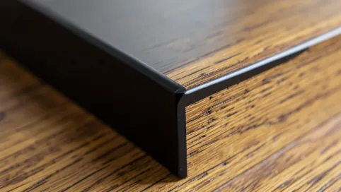 Listwa schodowa czarna