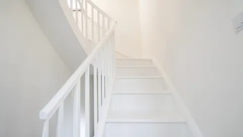 Malowanie klatek schodowych co ile lat