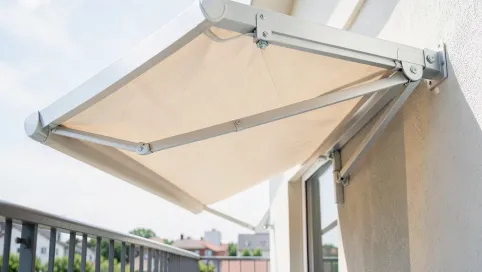Markiza montowana do balkonu