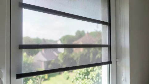 Moskitiera roleta na drzwi balkonowe