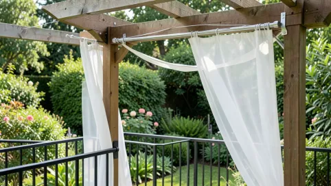 Na czym powiesić zasłony na tarasie