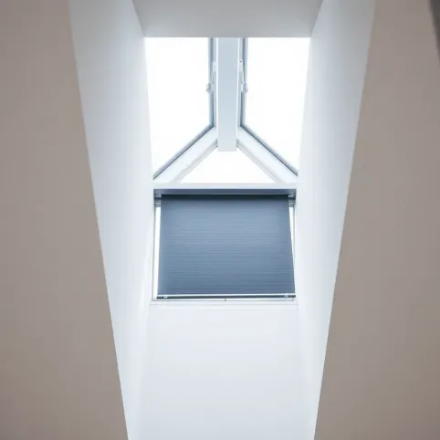 Okno dachowe z Roleta zewnętrzna cena