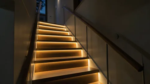 Oświetlenie schodów w domu