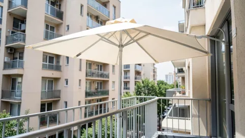 Parasol na balkon w bloku prostokątny