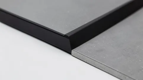 Profil schodowy do glazury czarny