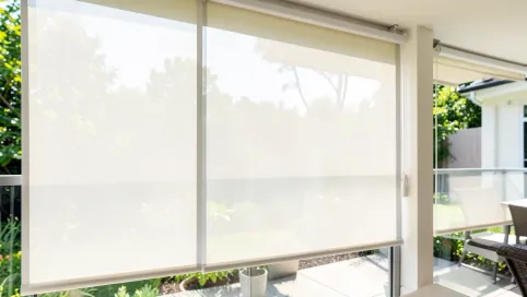 Przezroczyste rolety na taras
