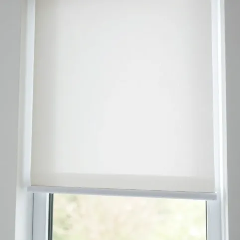 Roleta montowana do okna