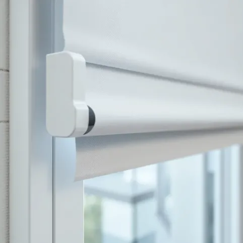 roleta w kasecie z prowadnicami płaskimi