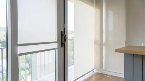 Rolety na drzwi balkonowe dzielone