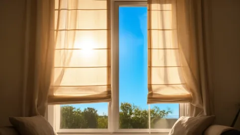 rolety rzymskie odbijające światło