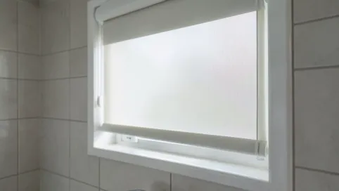 Rolety z poliestru do łazienki