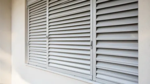 Rolety zewnętrzne z funkcją żaluzji cena