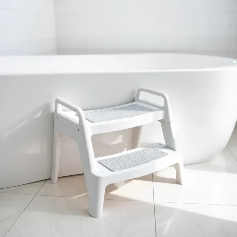 Schodki do wanny dla niepełnosprawnych
