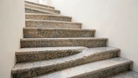 Schody z kamienia naturalnego
