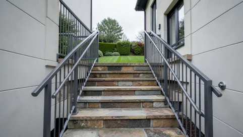 Schody zewnętrzne do domu