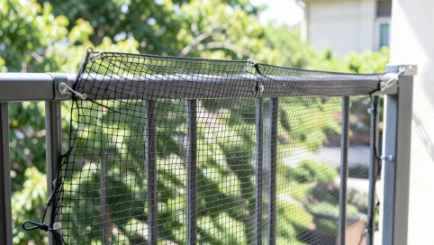 Siatka na balkon dla kota z montażem cena