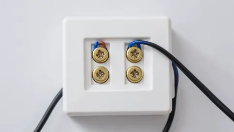 Wyłącznik zwykły jako schodowy