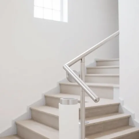 Wysokość poręczy na schodach