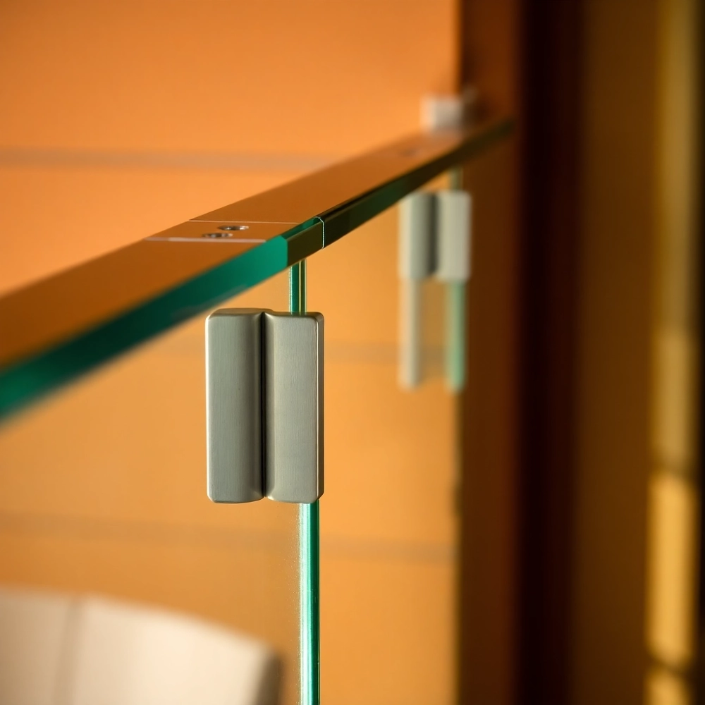 Uchwyty do mocowania balustrady balkonowej