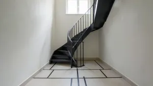 Ile miejsca na schody kręcone